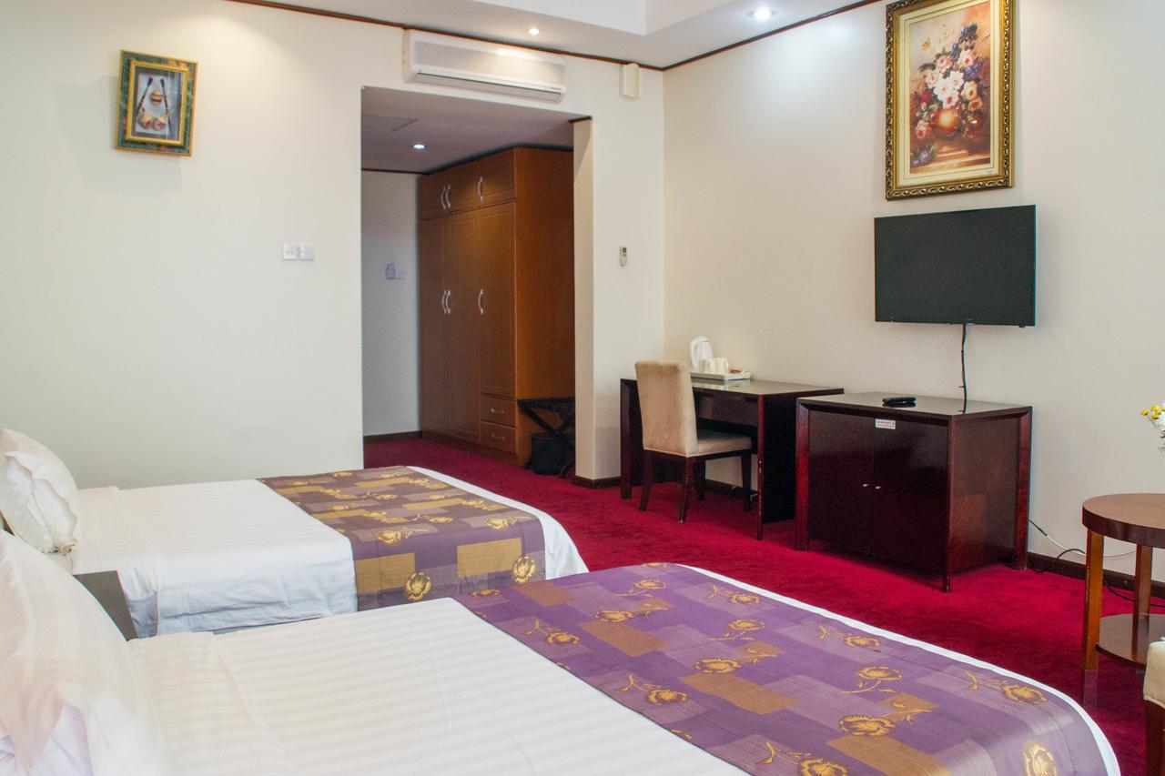 Lake View Resort Hotel Mbarara Luaran gambar