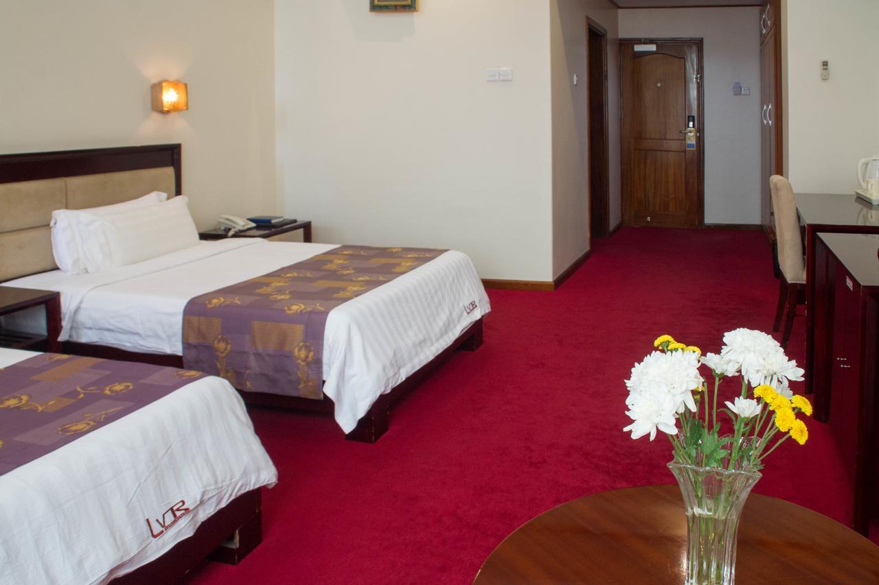 Lake View Resort Hotel Mbarara Luaran gambar