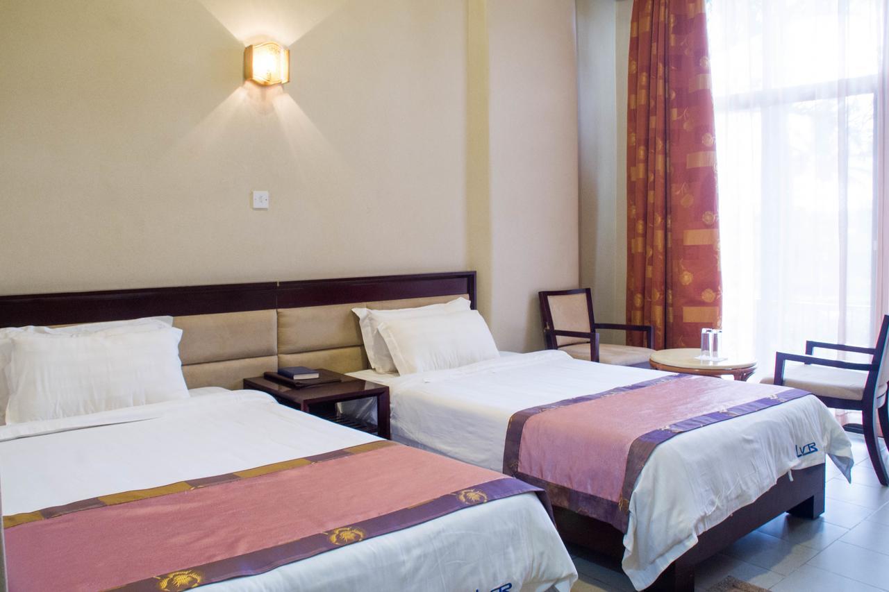 Lake View Resort Hotel Mbarara Luaran gambar